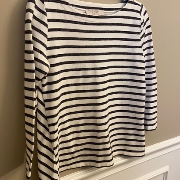 𝅺loft Ladies Casual Stripe Top- Size XS - Picture 1 of 7
